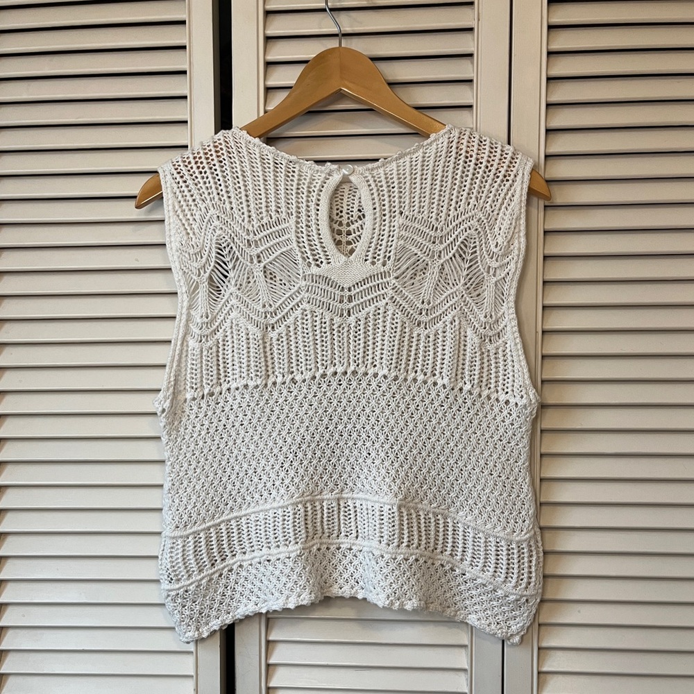 Abercrombie & Fitch Crochet Sleeveless Top - Picture 3 of 6